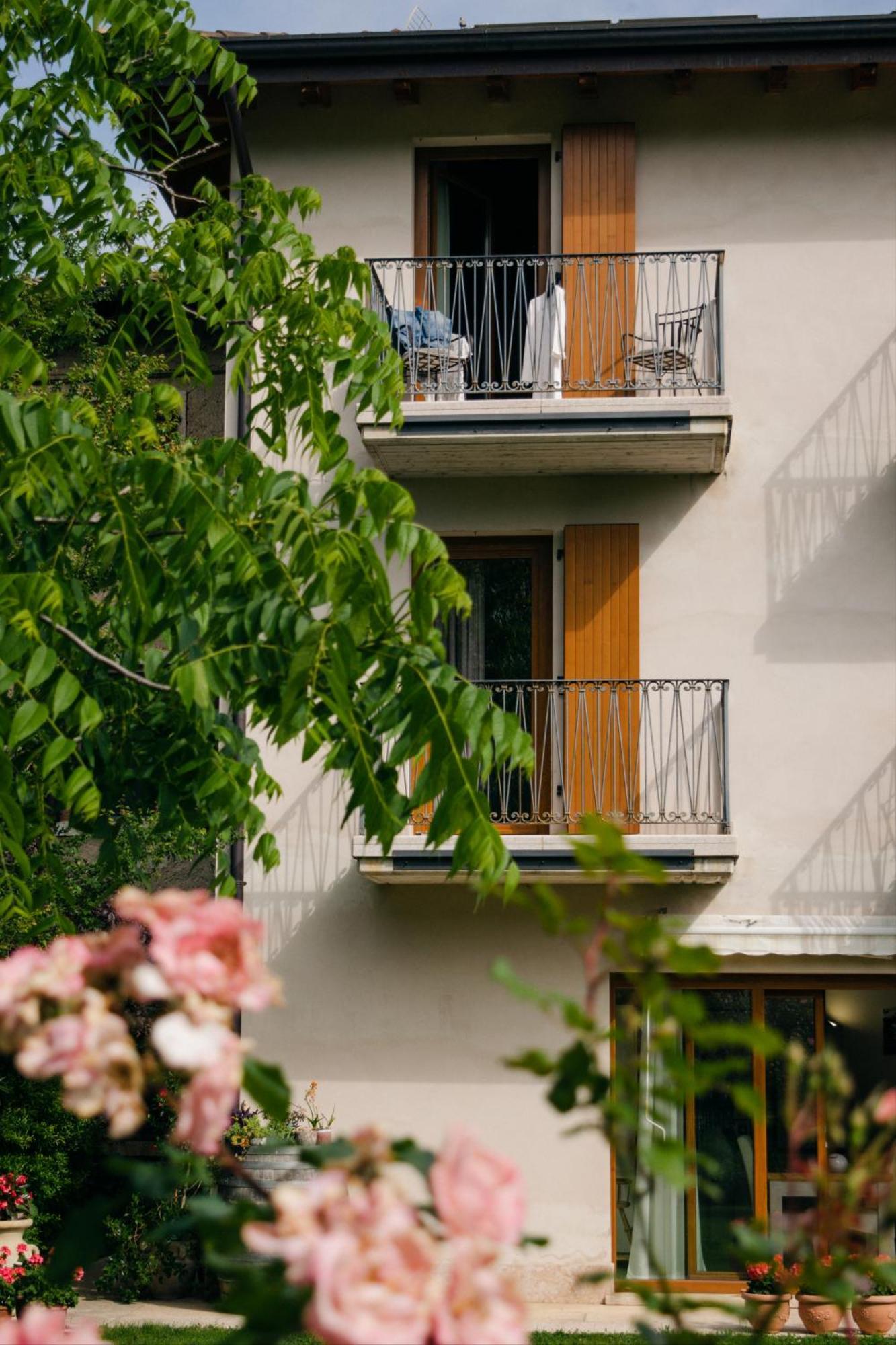 Bed and Breakfast Rama Relais Caprino Veronese Exterior foto
